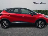 Usado Renault Captur Iconic 90 HP (66 kW) 2018 Vermelho SUV