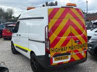 Used Ford Transit Custom 100 HP (73 kW) 2014 White Van