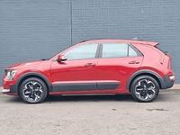 Usado Kia e-Niro 147 kW (201 HP) 2023 Vermelho SUV