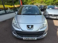 Używany Peugeot 207 Active 95 KM (69 kW) 2011 Srebrny Hatchback