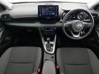 Used Toyota Yaris Hybrid Design 116 HP (85 kW) 2023 Blue Hatchback