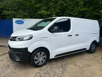 Used Toyota Proace 100 kW (136 HP) 2022 White MPV