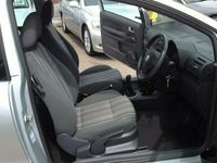 Begagnad VW Fox 2009 Halvkombi