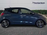 Usado Hyundai i10 Premium 67 HP (49 kW) 2023 Cinzento Citadino