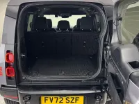 Used Land Rover Defender SE Dynamic 250 HP (183 kW) 2023 Eiger grey SUV