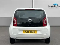 Usado VW up! move up! 60 HP (44 kW) 2014 Branco Citadino