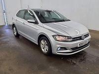 Used VW Polo Edition 65 HP (47 kW) 2018 Silver Hatchback