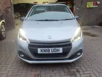 Second-hand Peugeot 208 GT-line 100 CP (73 kW) 2018 Argintiu Hatchback