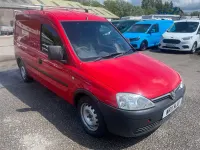 Used Vauxhall Combo 75 HP (55 kW) 2011 Red MPV