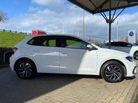 Used VW Polo Life 80 HP (58 kW) 2023 White Hatchback