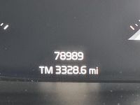 Used Volvo XC40 Momentum 190 HP (139 kW) 2018 Red SUV