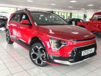 Used Kia Niro 2023 Red SUV