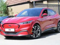 Used Ford Mustang 351 HP (258 kW) 2021 Red Hatchback