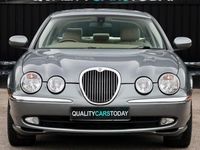 Usado Jaguar S-Type SE 400 HP (294 kW) 2002 Cinzento Sedan