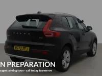 Begagnad Volvo XC40 Core 163 HK (119 kW) 2022 Svart SUV