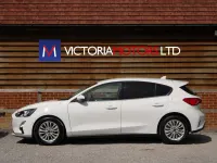 Used Ford Focus Titanium 120 HP (88 kW) 2020 White Hatchback