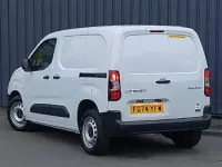 Used Citroën Berlingo 100 HP (73 kW) 2024 White MPV