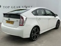 Used Toyota Prius T4 122 HP (89 kW) 2020 White Hatchback