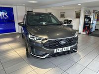 Begagnad Ford Kuga ST-Line X 2025 Grå SUV