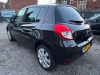 Used Renault Clio II 86 HP (63 kW) 2010 Black Hatchback