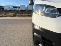 Used Vauxhall Vivaro 101 HP (74 kW) 2020 White MPV