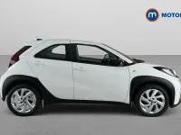Used Toyota Aygo X PURE 72 HP (52 kW) 2025 SUV