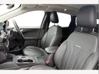 Used Ford Kuga Vignale 225 HP (165 kW) 2022 White platinum SUV