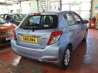 Used Toyota Yaris 101 HP (74 kW) 2012 Blue Hatchback
