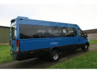 Begagnad Iveco Daily 180 HK (132 kW) 2021 Blå