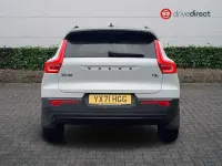Usado Volvo XC40 R-Design 163 HP (119 kW) 2021 Prateado SUV