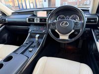 Used Lexus IS300h Executive Line 2015 Red Sedan