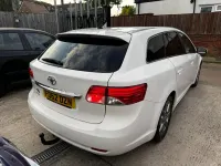 Used Toyota Avensis T4 2012 White Estate