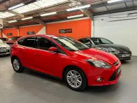 Used Ford Focus Titanium 115 HP (84 kW) 2013 Red Hatchback