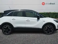 Used Vauxhall Crossland SRi 130 HP (95 kW) 2021 White SUV