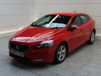 Usado Volvo V40 115 HP (84 kW) 2013 Vermelho Citadino