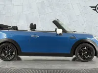 Używany Mini Cooper Classic 134 KM (98 kW) 2022 Niebieski Hatchback