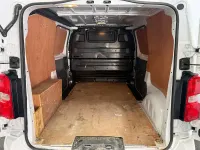 Usado Vauxhall Vivaro S 120 HP (88 kW) 2023 Branco Monovolume