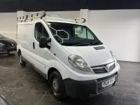 Used Vauxhall Vivaro 115 HP (84 kW) 2014 White MPV