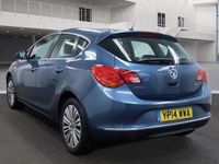 Used Vauxhall Astra Excite 115 HP (84 kW) 2014 Blue Hatchback