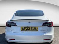 Używany Tesla Model 3 Performance 461 kW (627 KM) 2023 Biały Sedan/Limuzyna