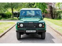 Used Land Rover Defender 120 HP (88 kW) 2005 Green Estate