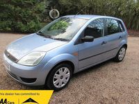 Usado Ford Fiesta Style 79 HP (58 kW) 2005 Azul Citadino