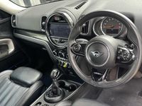 Begagnad Mini Cooper S Countryman Exclusive 221 HK (162 kW) 2019 Svart SUV