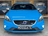 Used Volvo V40 R-Design 190 HP (139 kW) 2015 Blue Hatchback