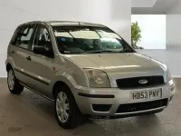 Used Ford Fusion 80 HP (58 kW) 2004 Silver Hatchback