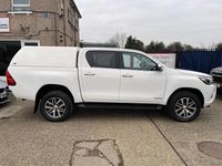 Used Toyota HiLux 150 HP (110 kW) 2018 White Pickup