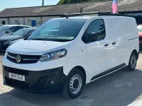 Used Vauxhall Vivaro 100 HP (73 kW) 2021 White MPV