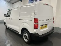Used Vauxhall Vivaro S 120 HP (88 kW) 2024 White MPV