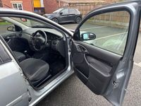 used Ford Focus 1.6 Ghia 5dr