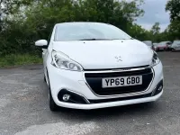 Gebraucht Peugeot 208 Active 2019 Weiß Kleinwagen